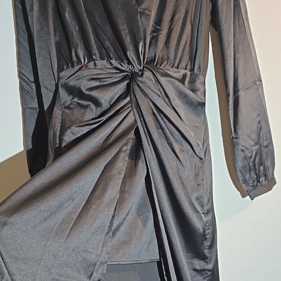 NWT Forever 21 Black Ruched Sheath Dress - Picture 5 of 6